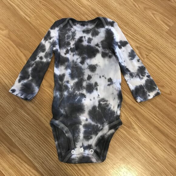 3-Pack Baby Onesies Bundle Long Sleeve Halloween, Fox Print & Tie-Dye 6-9M - Picture 10 of 12